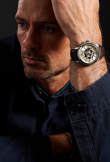 Fossil Heritage 43mm Automatic Brown Leather Watch - Image 2