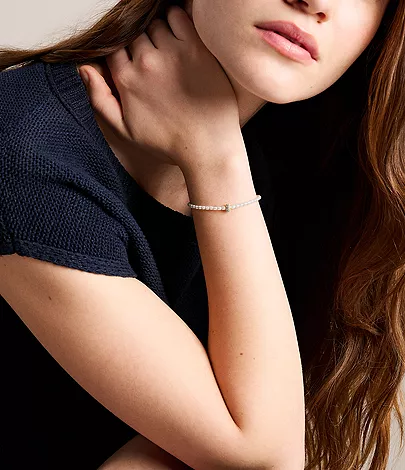 Sutton Mini Moments White Acrylic Pearl Beaded Rondelle Bracelet - Image 2