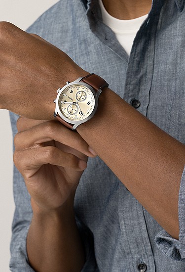 Bennett 45mm Multifunction Brown Leather Watch - Image 2